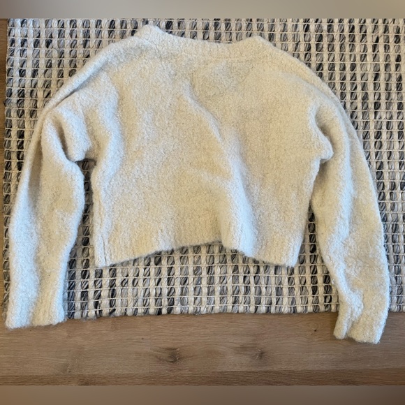 Aritzia Sweater XXS - Picture 2 of 3